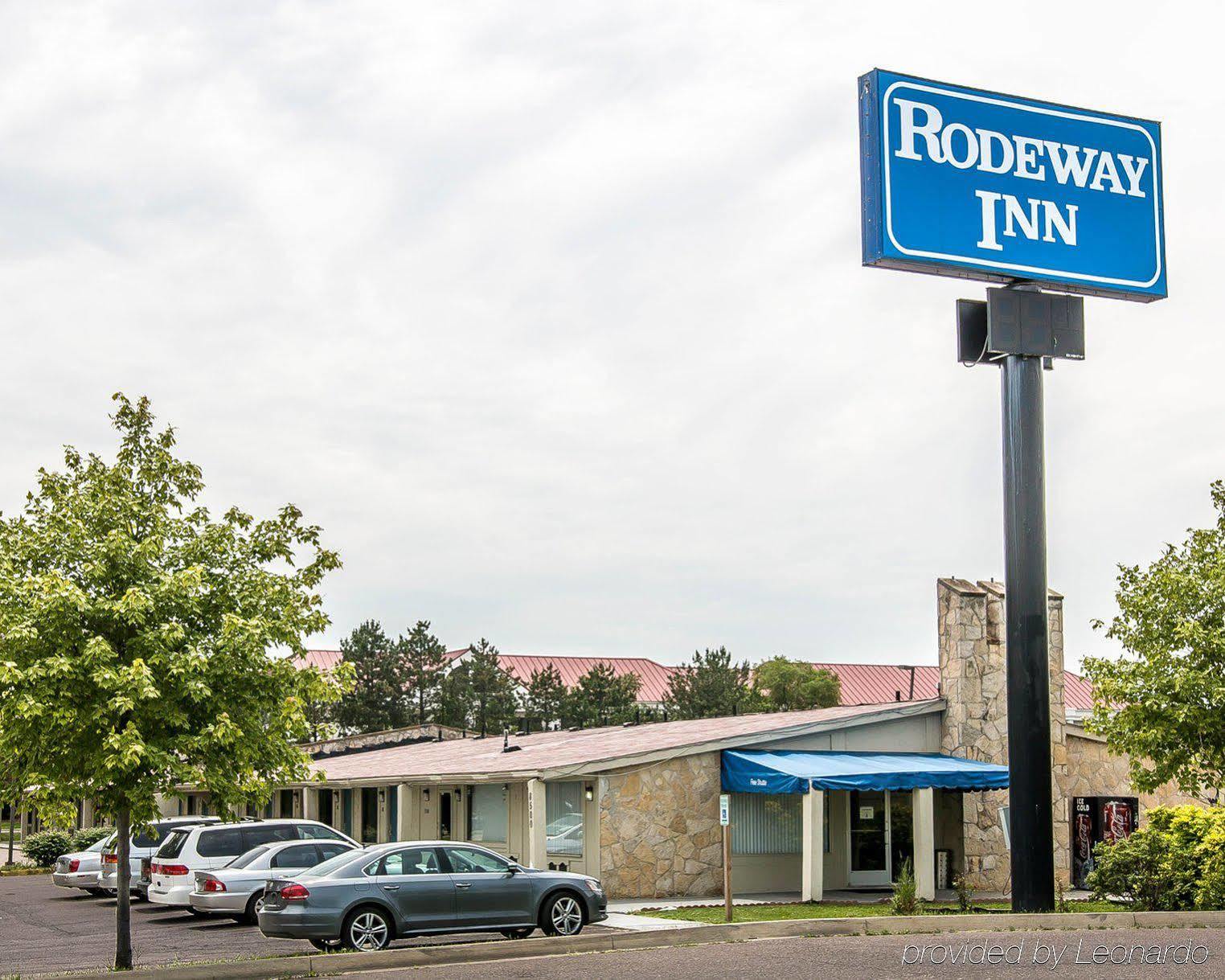 Rodeway Inn Metro Airport Ром'юлус Екстер'єр фото
