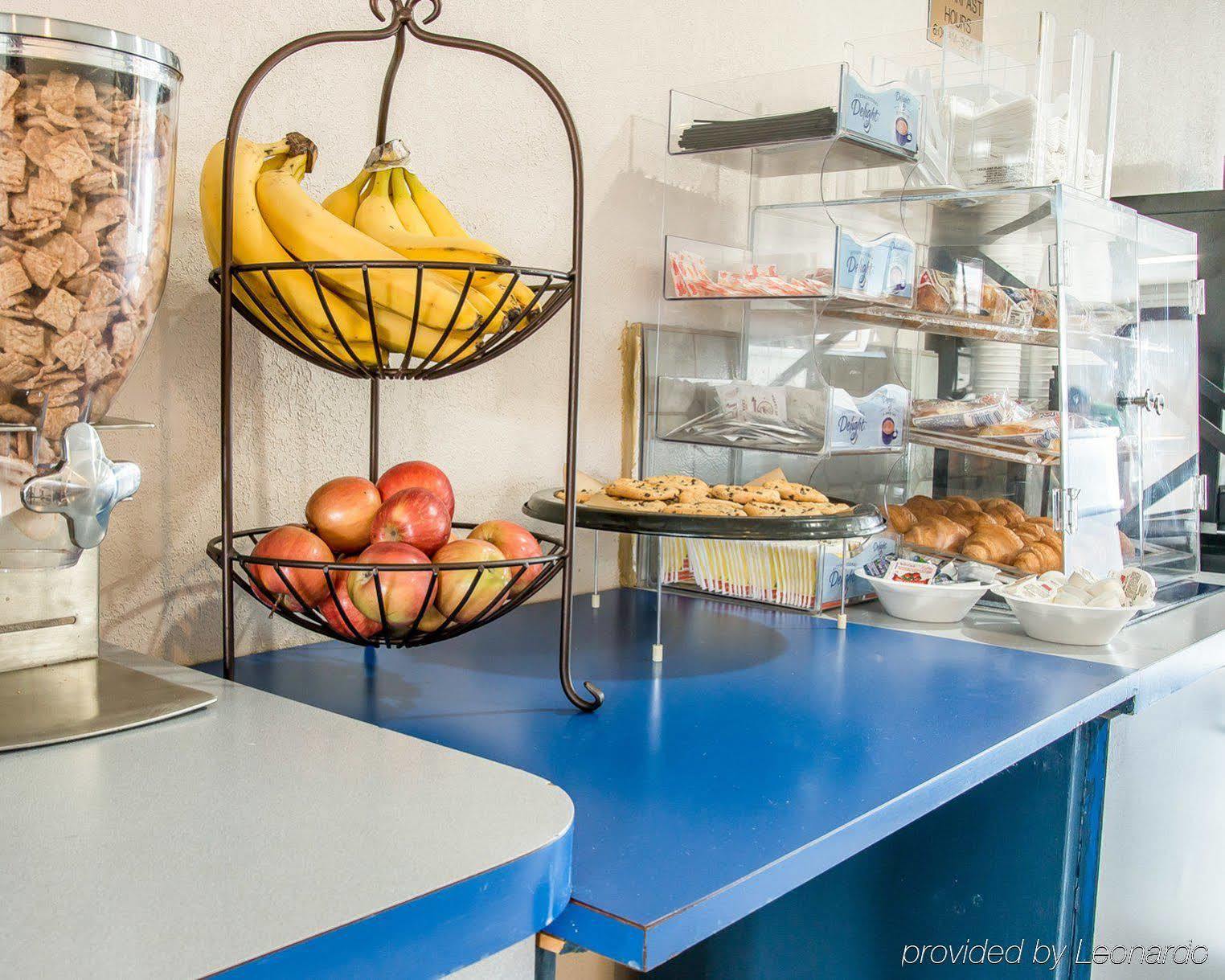 Rodeway Inn Metro Airport Ром'юлус Екстер'єр фото